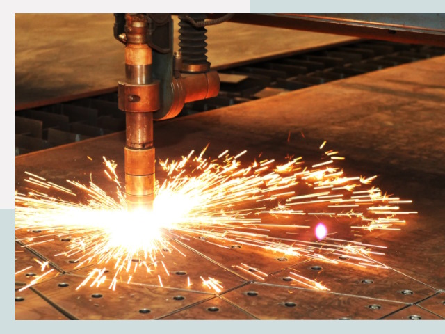 Плазменная резка металла в Великом Устюге от 611 руб.